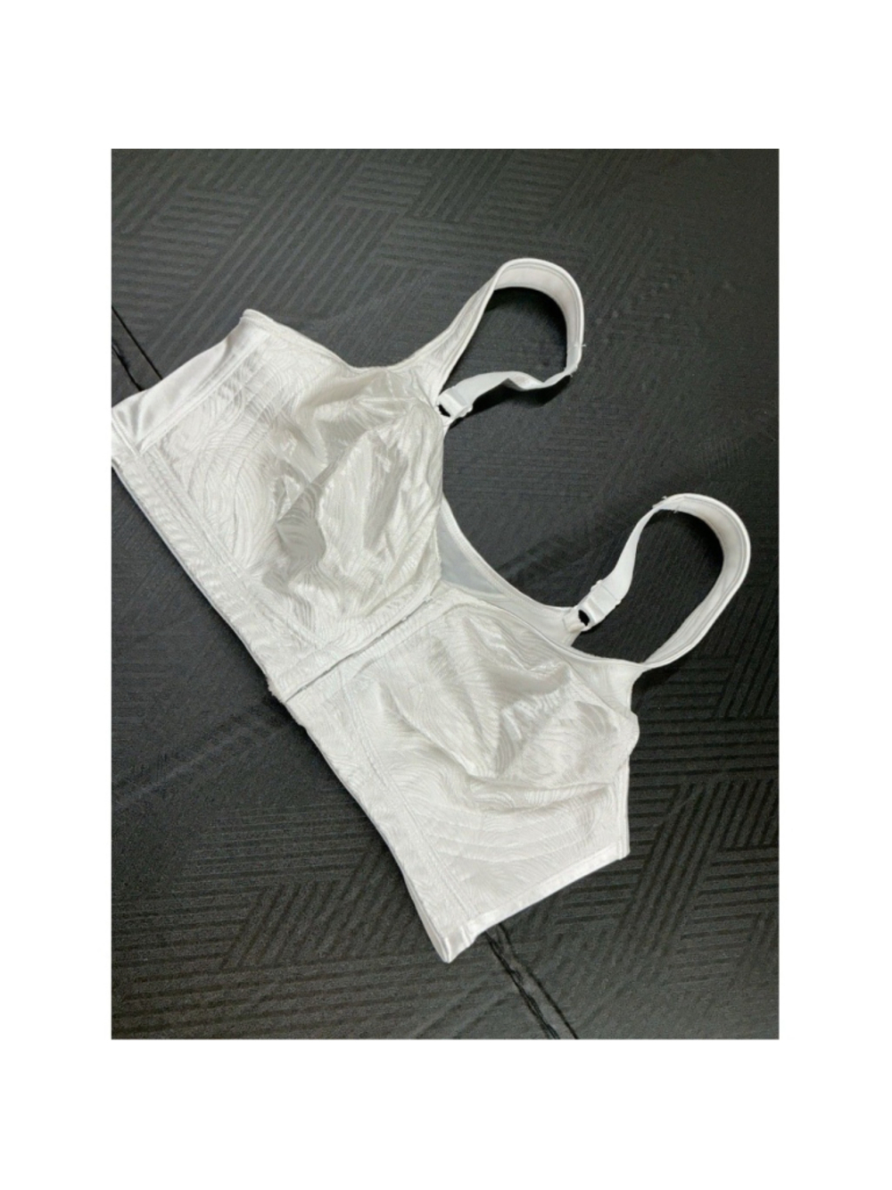 Playtex Wireless 38D NWOT